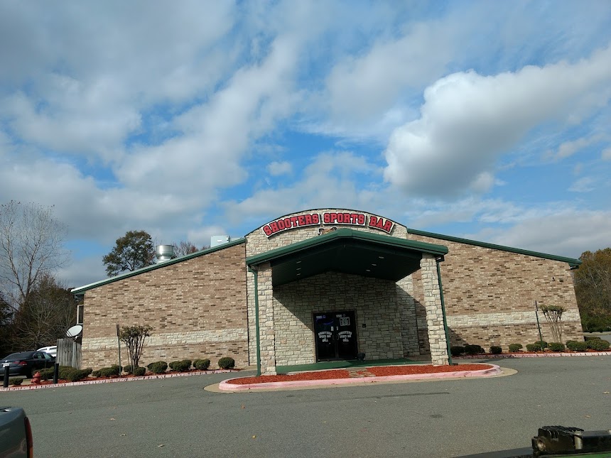 Shooters Sports Bar & Grill